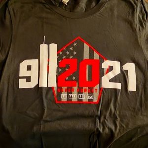 Mens small ninline grey tee shirt